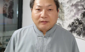 黄俊人(黄君)，现为九江市书画院特聘画师