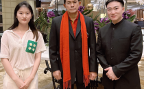 泰国功·塔帕朗西总理 亲切看望王余根博士