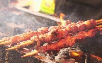 敞口乐配烧烤 生活就该这么爽!