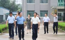 潍工党委书记吕尧良、院长王忠山一行到皇尊庄园考察调研