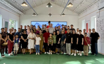 旗帜小记者走进王春之书法展