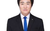 著名艺术家王余根先生当选世界艺术家协会首任主席