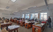 武汉金口小学举行书法培训活动