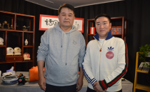 世界艺术家协会主席王余根与毕福剑老师交流文化艺术之美