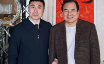 冀长吉先生和李晓华先生进行友好交流