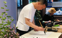 扎根基层 笔墨耕耘乡土地