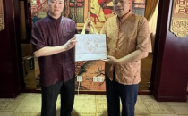 华沁美创始人王余根与孔圣传人共探中医药美容