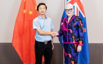 王泓君会见新西兰前总理珍妮·希普利