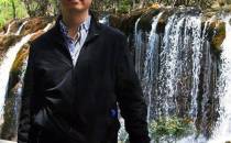 自悟敏行见真意——祁自敏山水画作