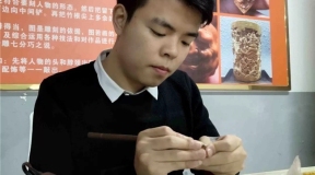 方寸之间见天地：核雕师“无心”的一得之见