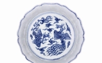 与龙纹并列 近年高价成交的凤纹文物