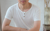 王悦澎——笔下自芬芳 花枝散生气