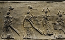 南朝“贵妇出游”彩绘画像砖