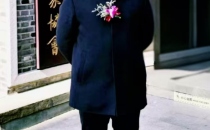 笔端逸韵，墨染虾魂——王明绘画艺术赏析