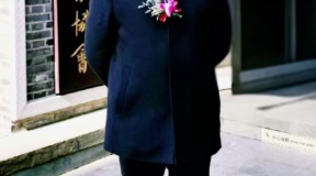 笔端逸韵，墨染虾魂——王明绘画艺术赏析