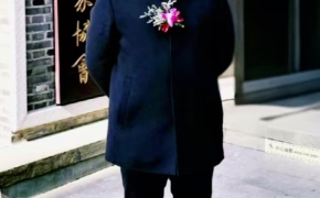 笔端逸韵，墨染虾魂——王明绘画艺术赏析